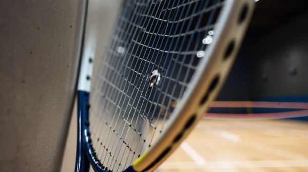 Guide des essentiels pour bien s'équiper en squash