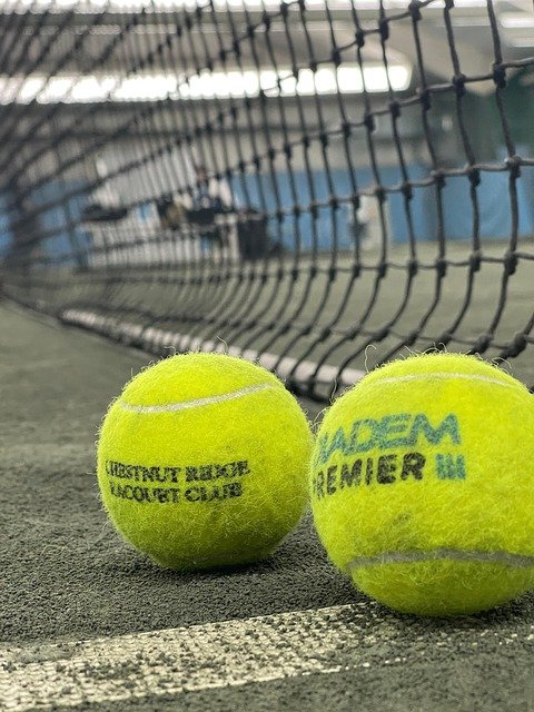 Quel cordage tennis sélectionner pour votre style de jeu ?